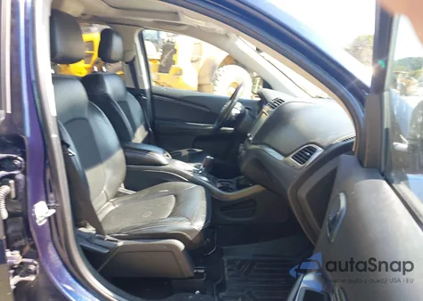 2020 Dodge Journey Crossroad from USA, damaged, VIN 3C4PDCGB0LT263396